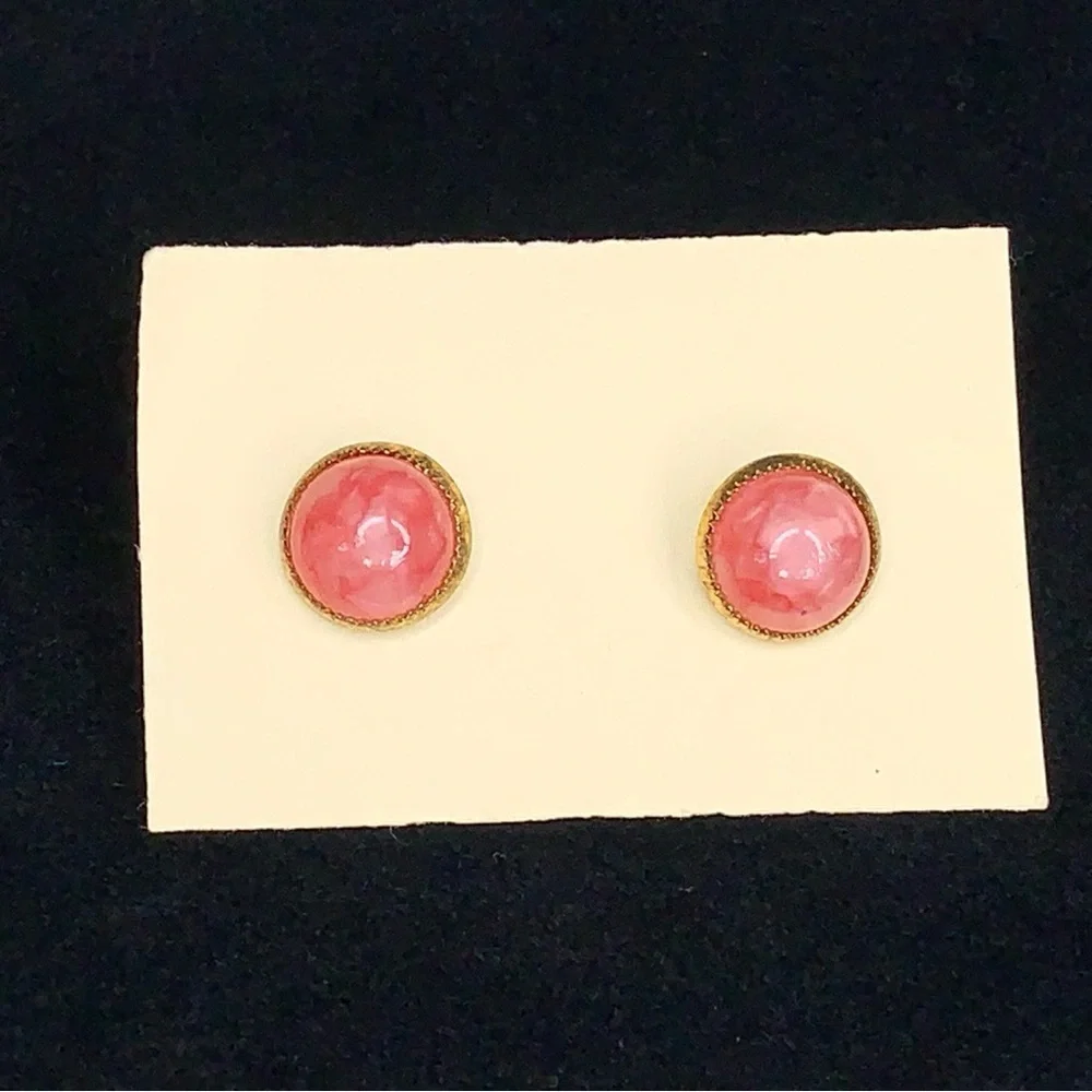 Vintage Gold Coral Cabochon Style Lucite Earrings Boho Retro Bohemian